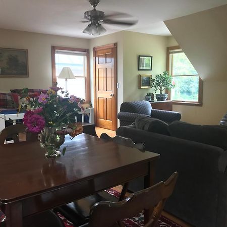 Carriage House Hideaway In Center Of Chestertown Luaran gambar