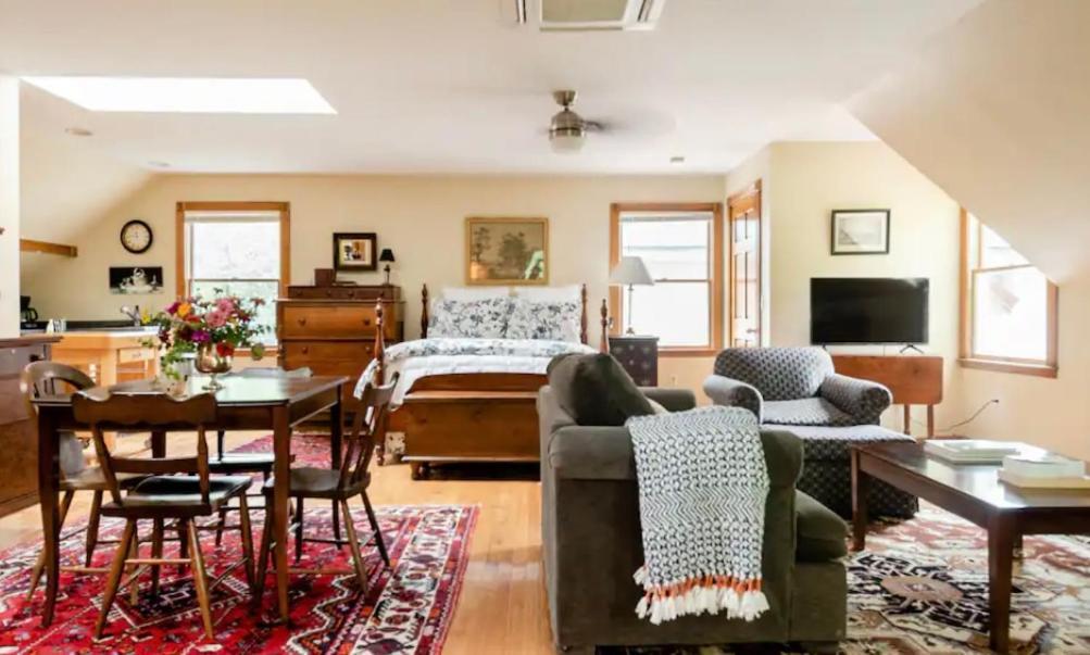 Carriage House Hideaway In Center Of Chestertown Luaran gambar
