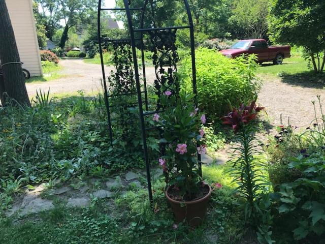 Carriage House Hideaway In Center Of Chestertown Luaran gambar